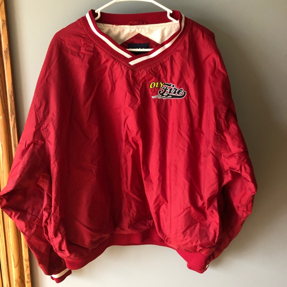 Red Oly Fire winderbreaker pullover